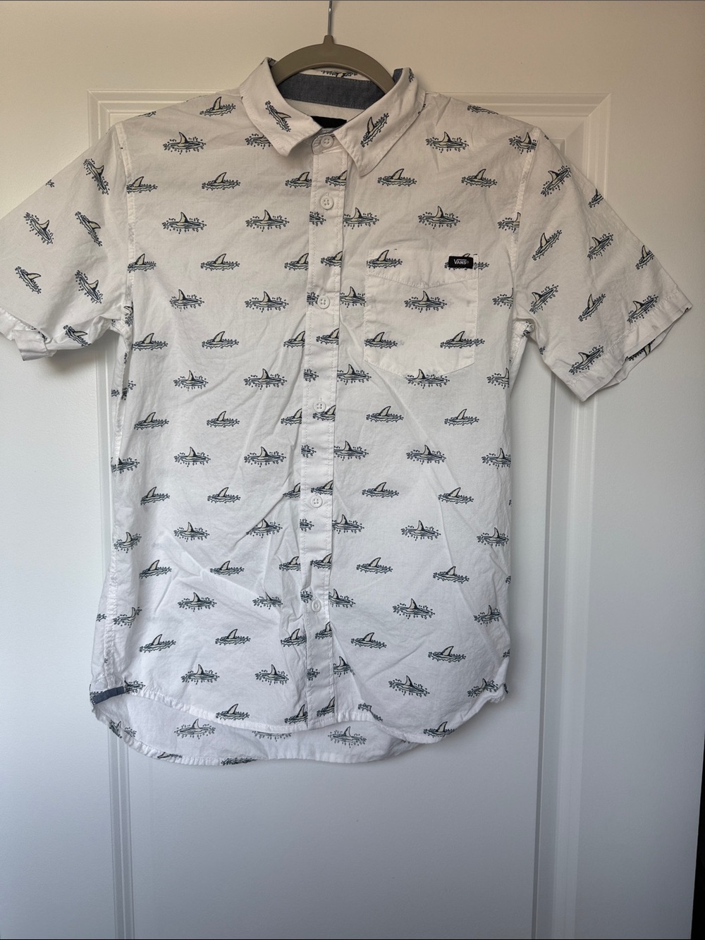 Boys Vans White Short-Sleeve Button-Down with Navy Shark Fins Print Size Large